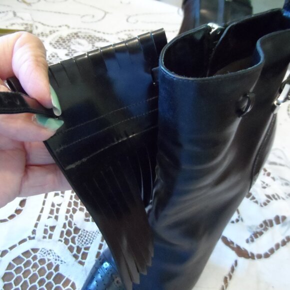 KORS by Michael Kors Black Leather Ankle Boots w/Removable Front Fringe Panel 8M - Picture 7 of 16